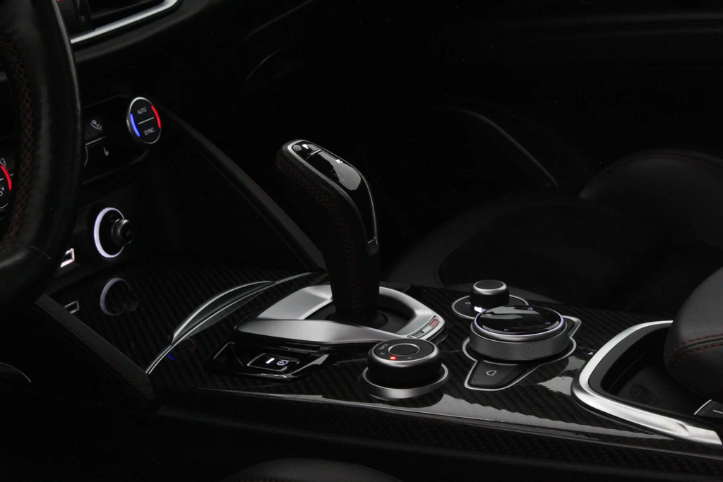 Alfa Romeo Stelvio – foto 23