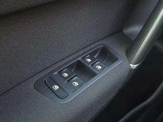 Volkswagen Golf Sportsvan – thumbnail 23