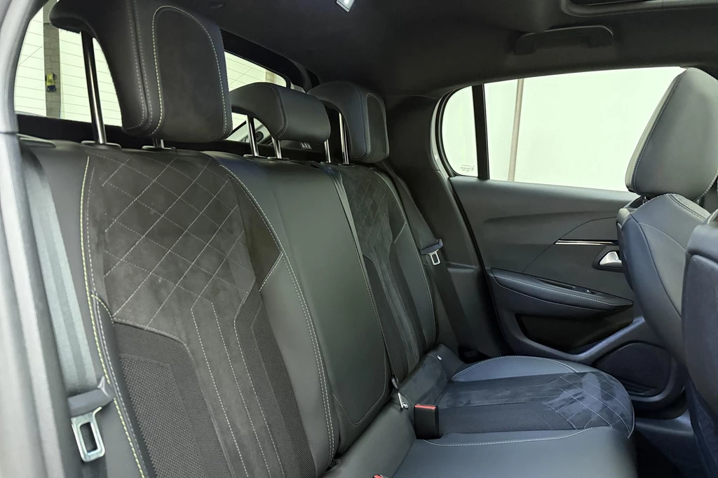 Peugeot 208 – foto 14