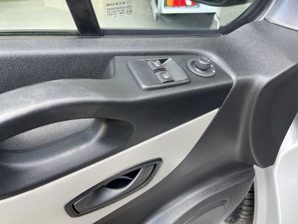 Renault Trafic – foto 15