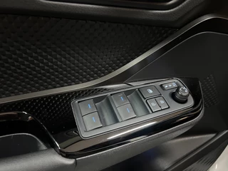 Toyota C-HR – thumbnail 9