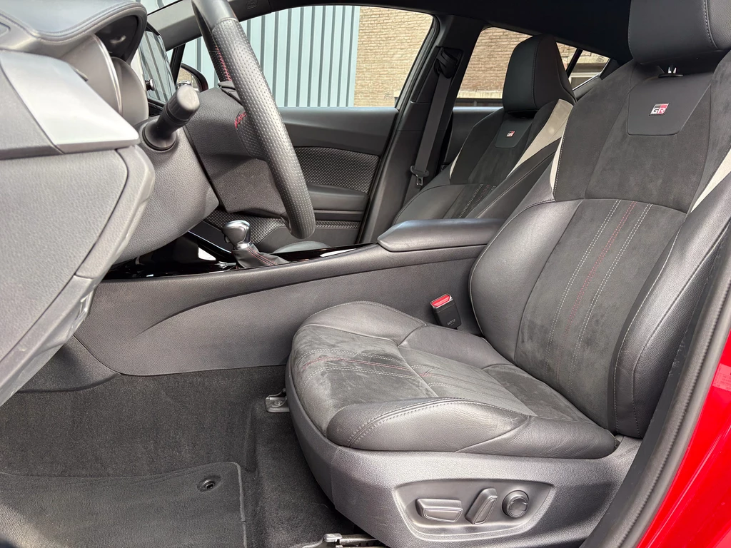 Toyota C-HR – foto 18