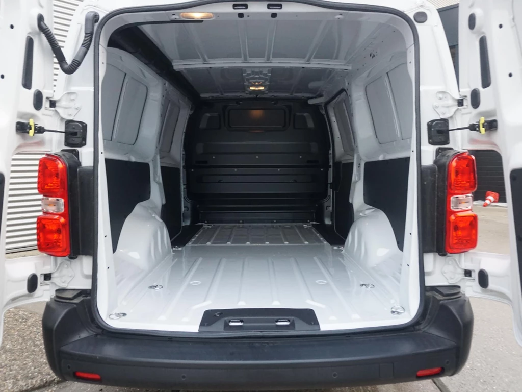 Peugeot e-Expert – foto 8