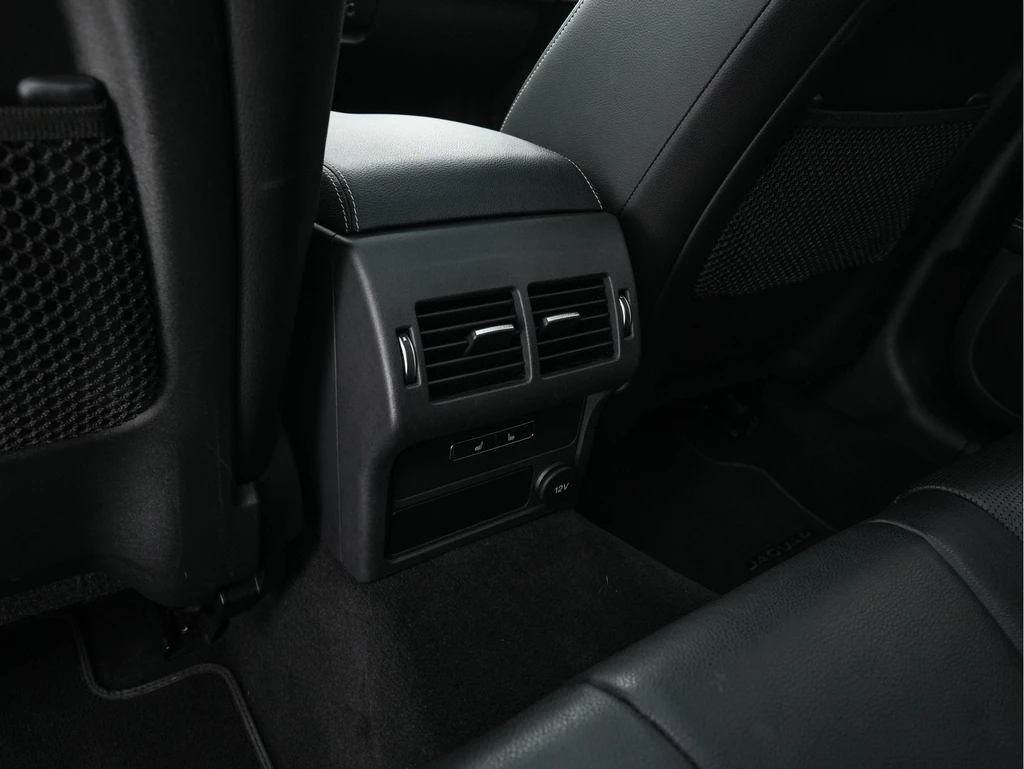 Jaguar XF – foto 26
