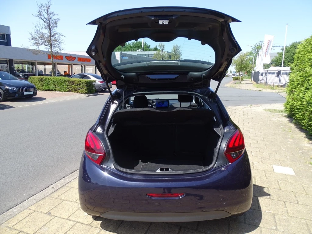 Peugeot 208 – foto 15
