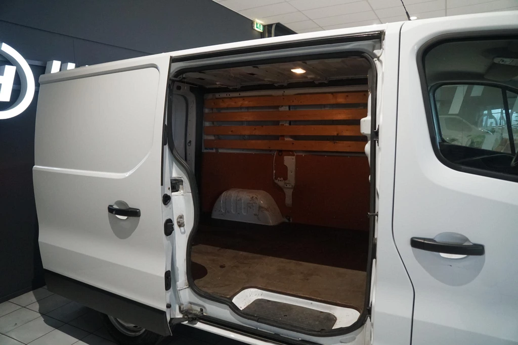 Nissan NV300 – foto 11