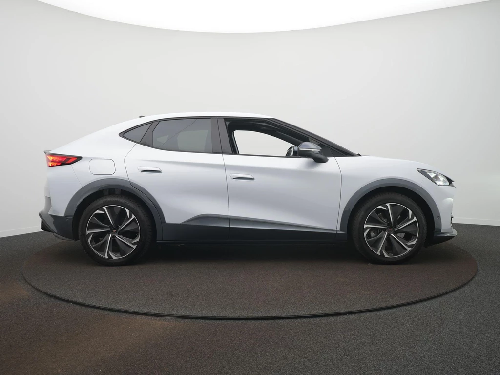 CUPRA Tavascan – foto 8
