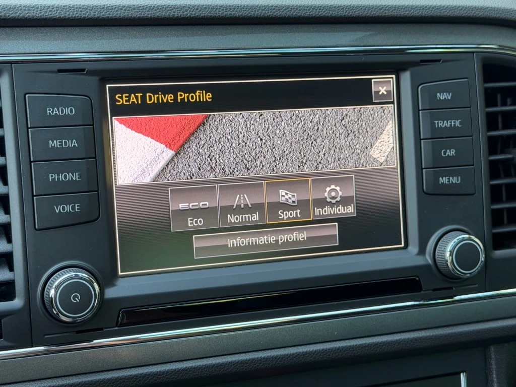 SEAT Leon – foto 18
