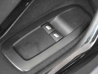 Peugeot 208 – thumbnail 15