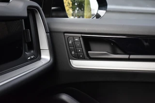 Porsche Cayenne – thumbnail 32