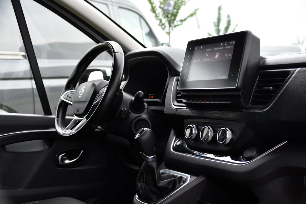 Renault Trafic – foto 23