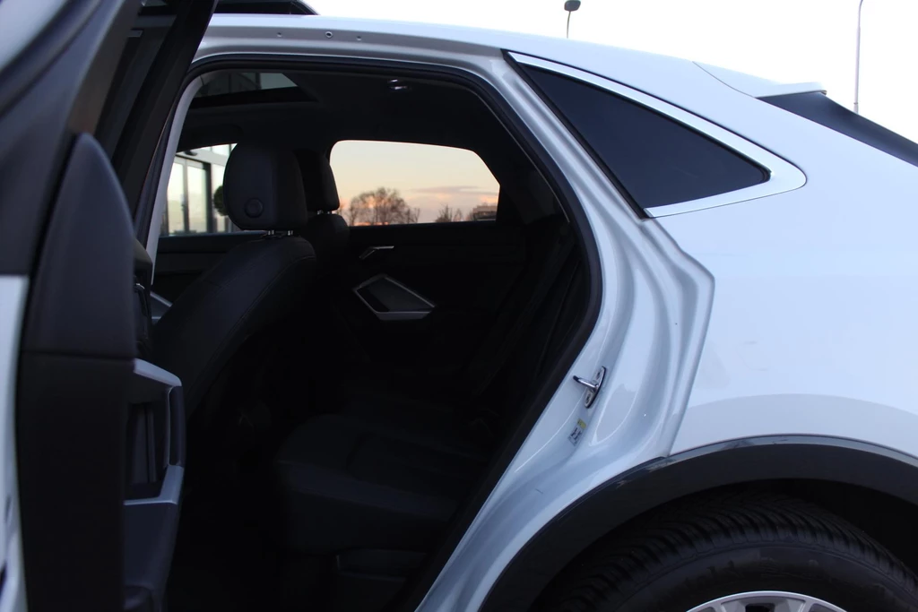 Audi Q3 – foto 42