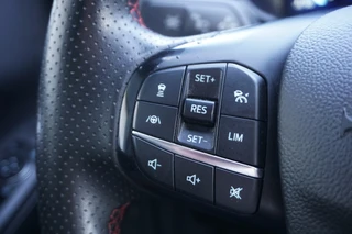 Ford Kuga – thumbnail 13