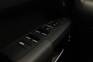 Land Rover Defender – thumbnail 21