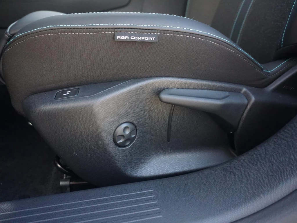 Peugeot 408 – foto 11
