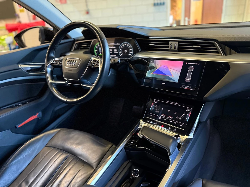 Audi e-tron – foto 13