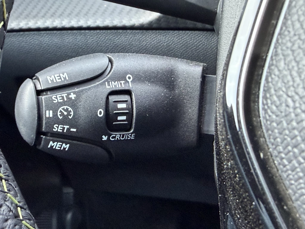 Peugeot 208 – foto 22