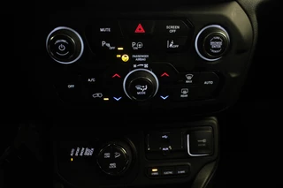Jeep Renegade – thumbnail 19