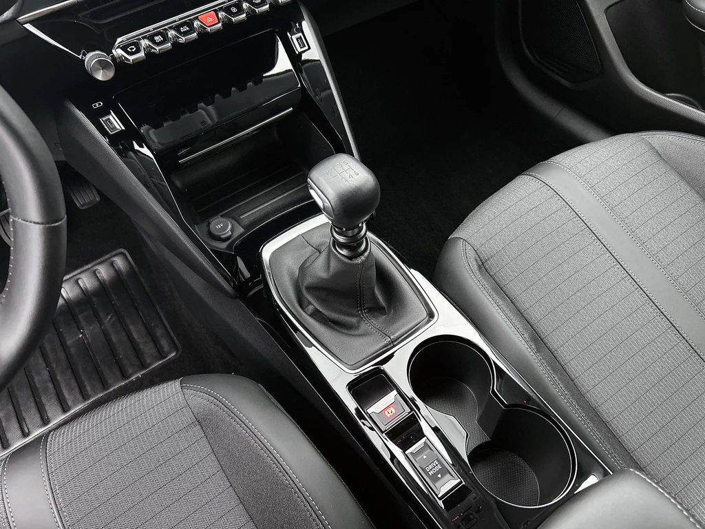 Peugeot 208 – foto 14