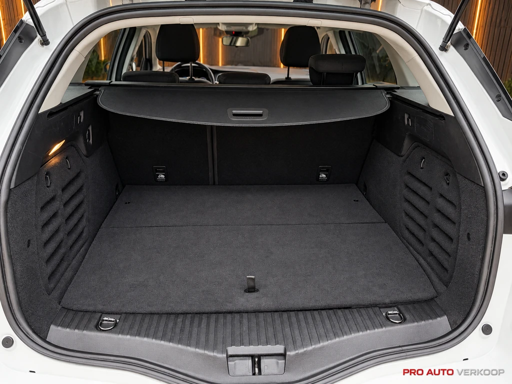 Renault Megane E-Tech – foto 13