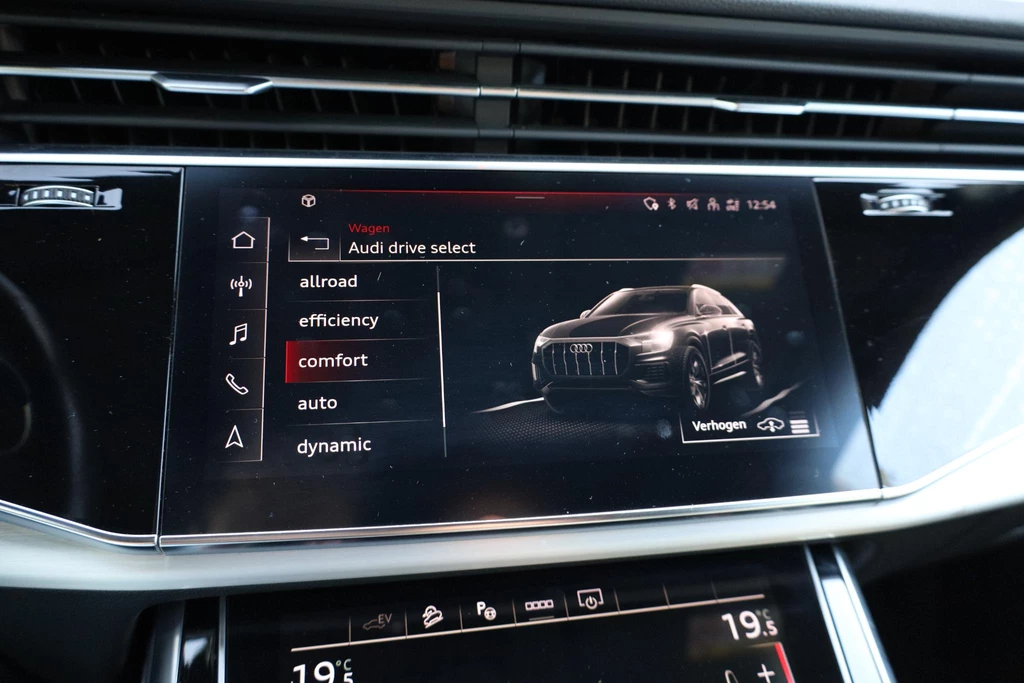 Audi Q8 – foto 21