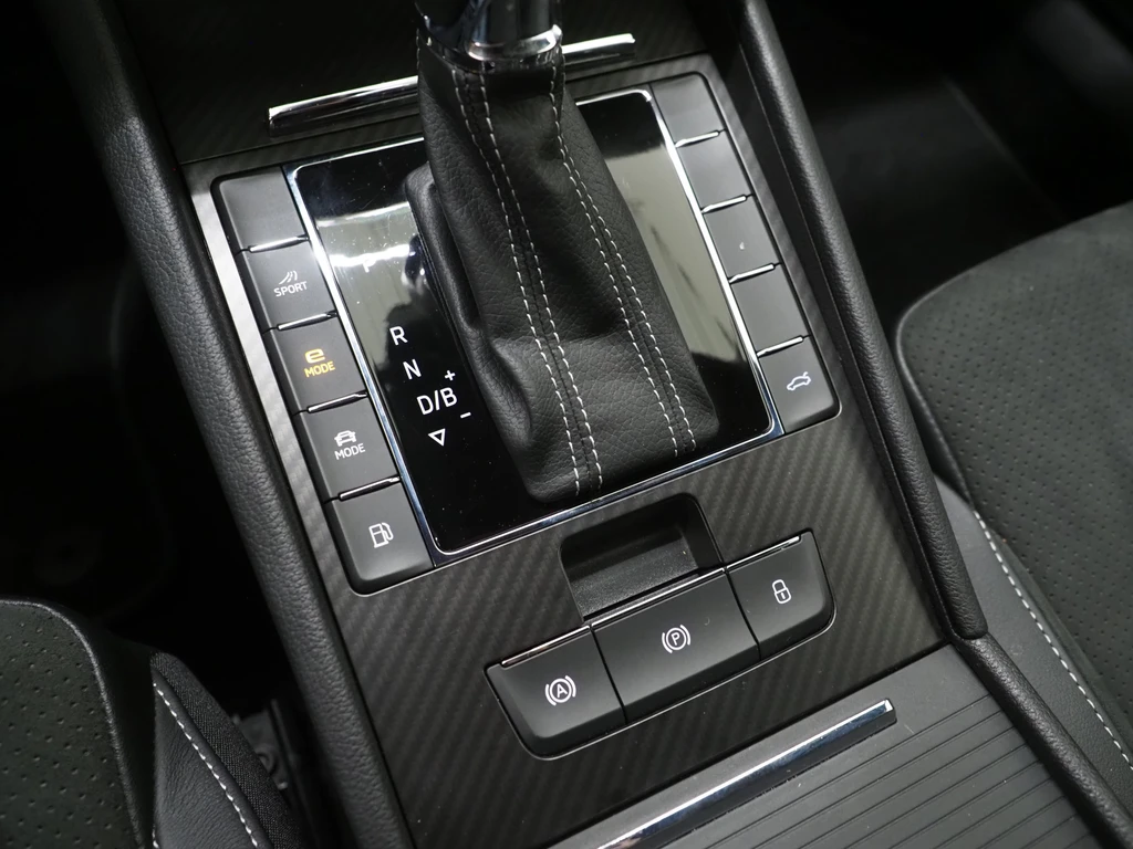 Škoda Superb – foto 35