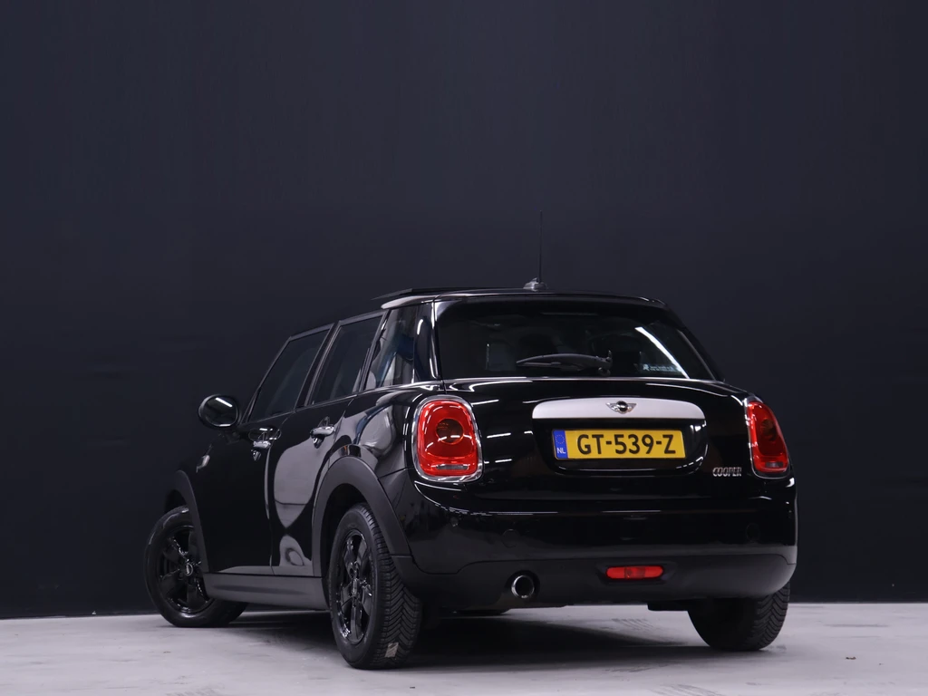 MINI 5-deurs – foto 3