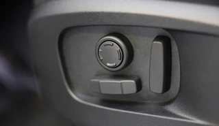 Land Rover Defender – thumbnail 37