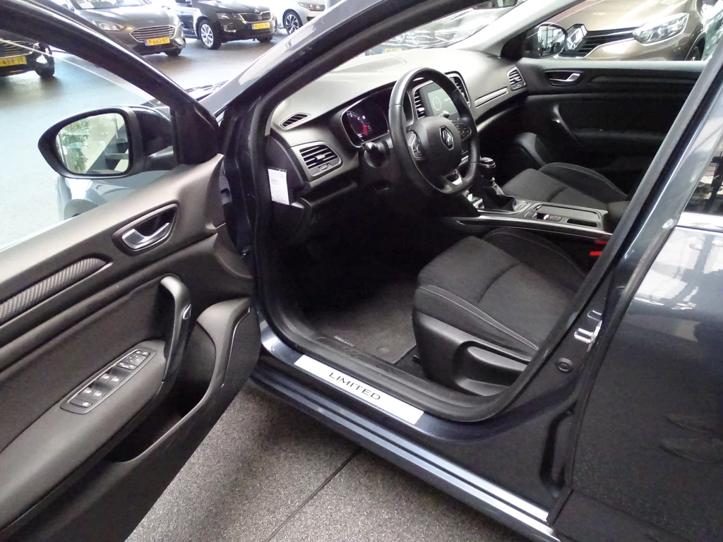 Renault Mégane Estate – foto 8