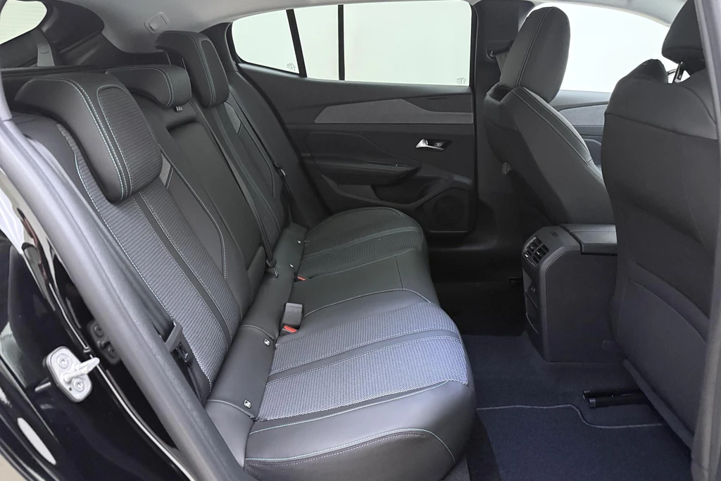 Peugeot 408 – foto 14