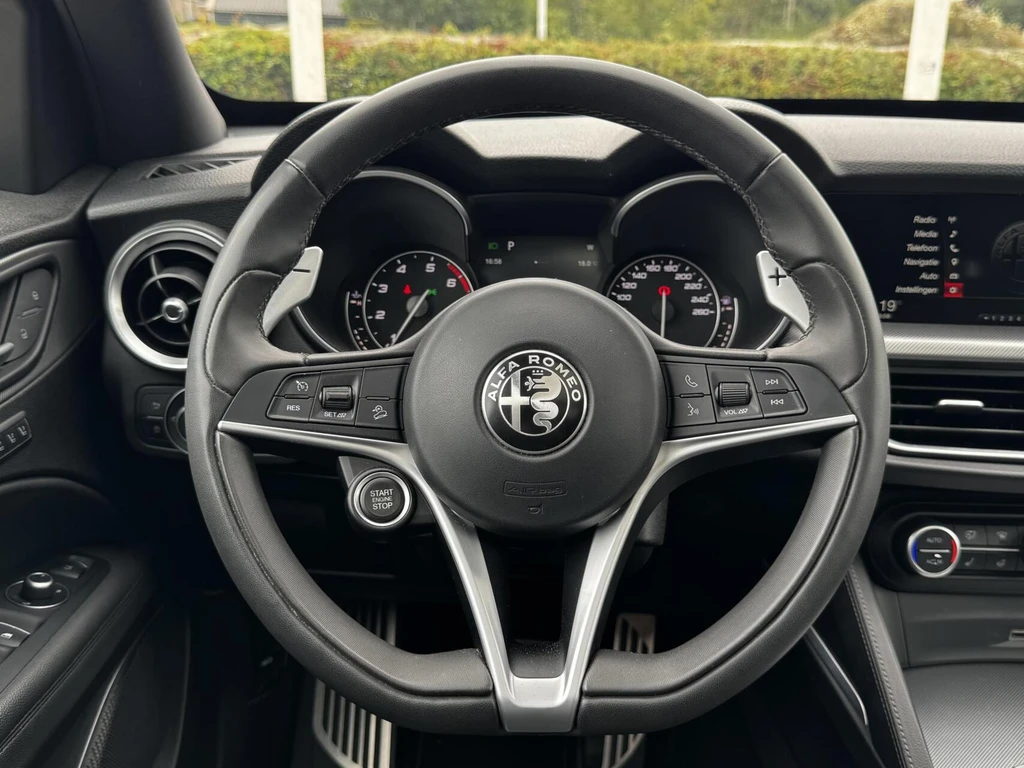 Alfa Romeo Stelvio – foto 11