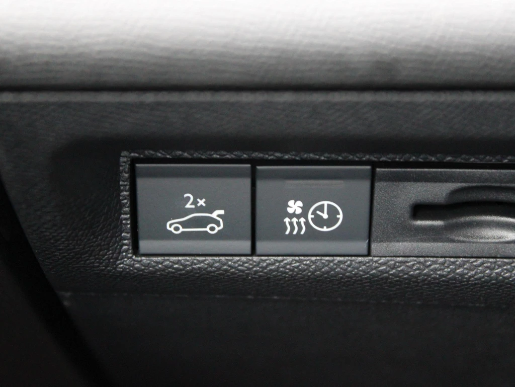 Peugeot 408 – foto 42