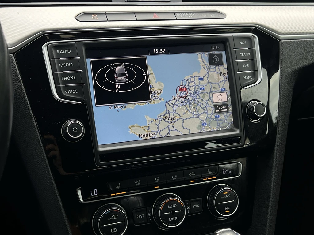 Volkswagen Passat – foto 38