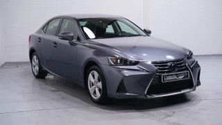 Lexus IS – thumbnail 8