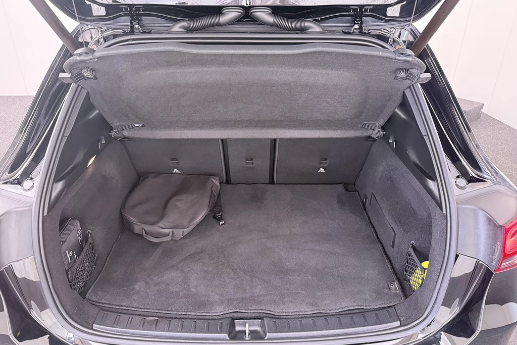 Mercedes-Benz EQA – foto 14