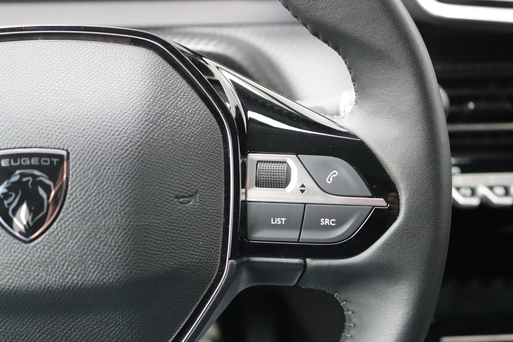Peugeot 208 – foto 18