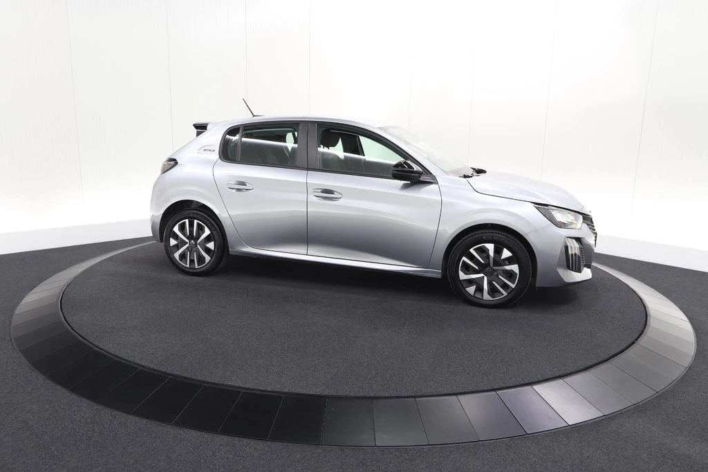 Peugeot 208 – foto 10