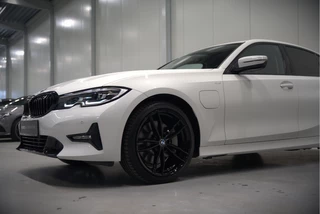 BMW 3 Serie – thumbnail 2