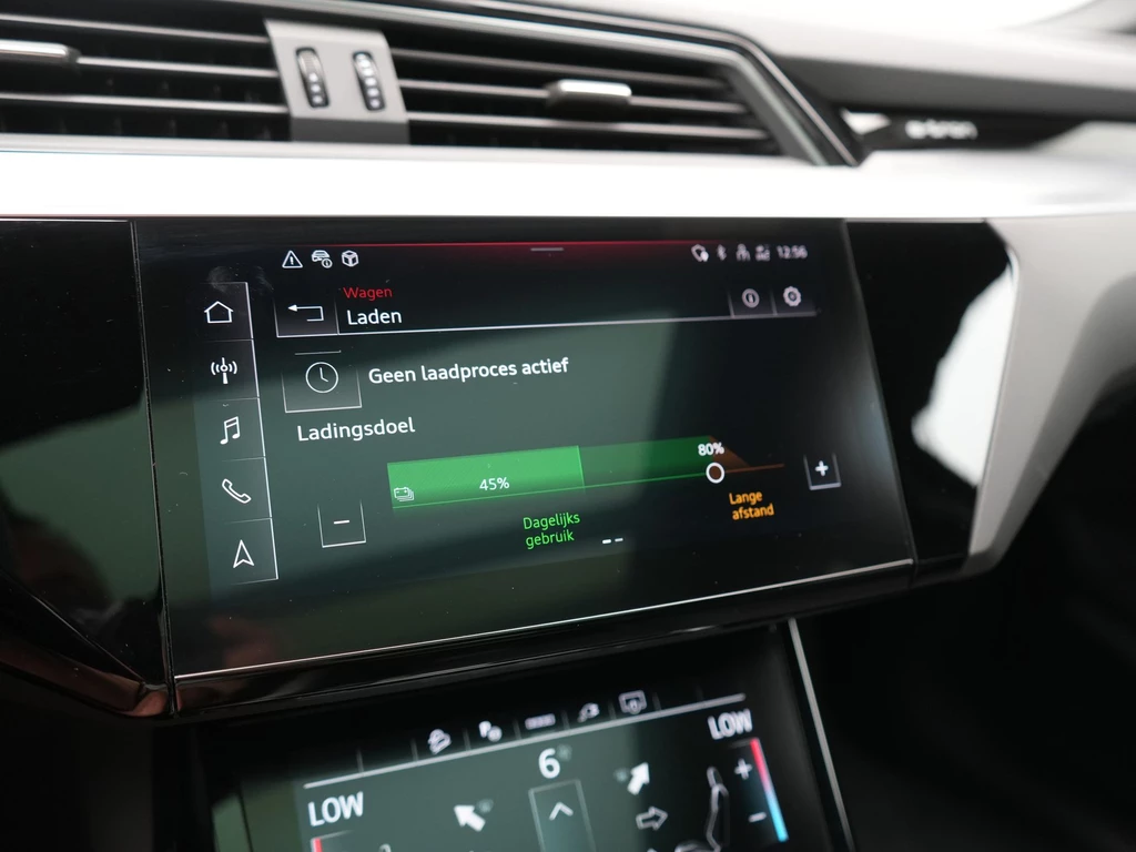Audi Q8 Sportback e-tron – foto 42