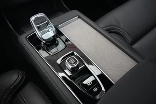 Volvo XC90 – thumbnail 15