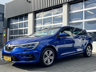 Renault Mégane Estate – thumbnail 1