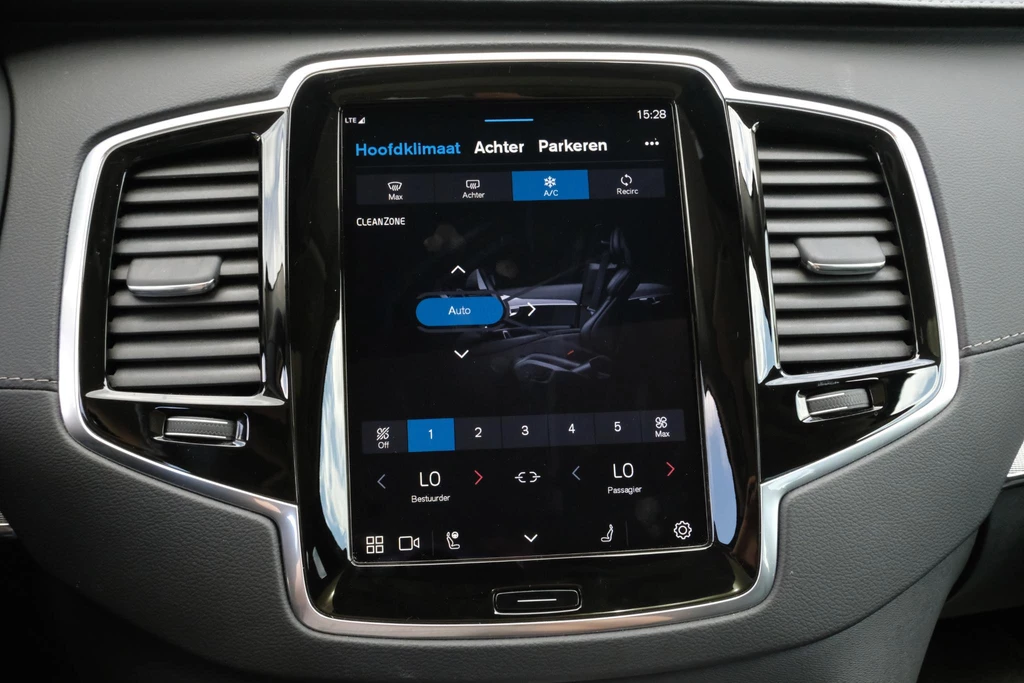 Volvo XC90 – foto 28