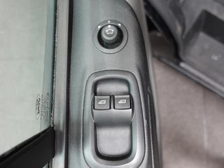 Ford Transit Custom – thumbnail 15