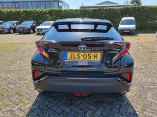 Toyota C-HR – thumbnail 4