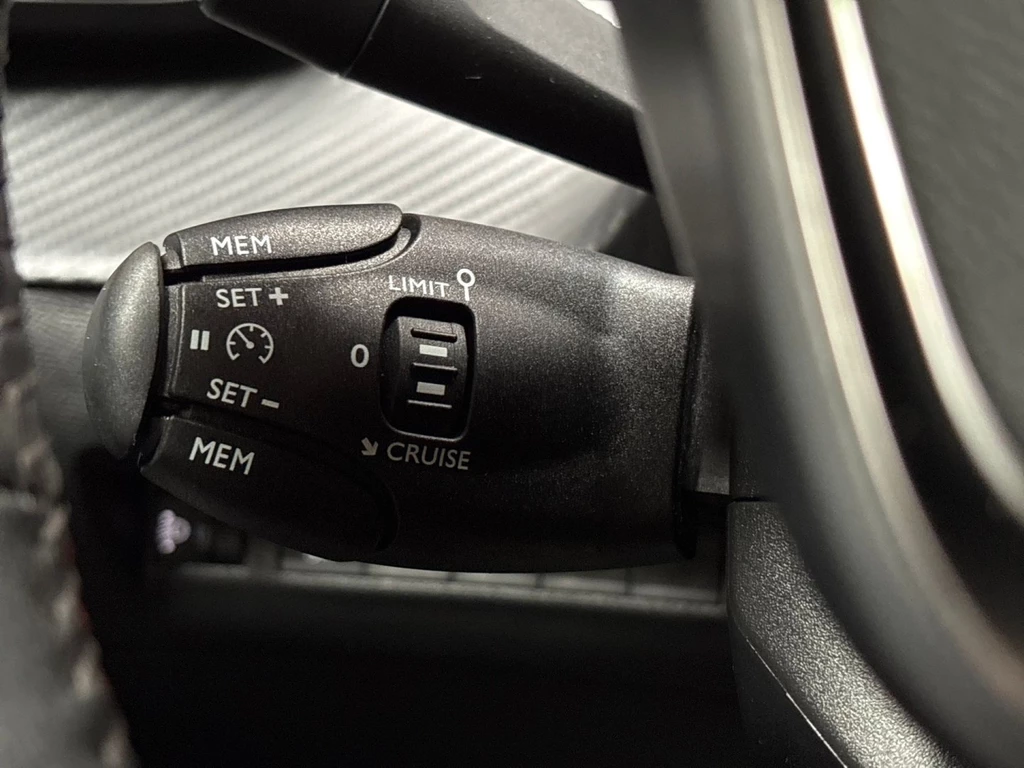 Peugeot 208 – foto 16