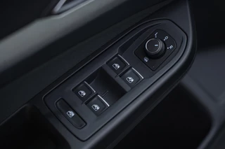 Volkswagen Golf – thumbnail 10