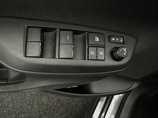 Toyota Yaris – thumbnail 26