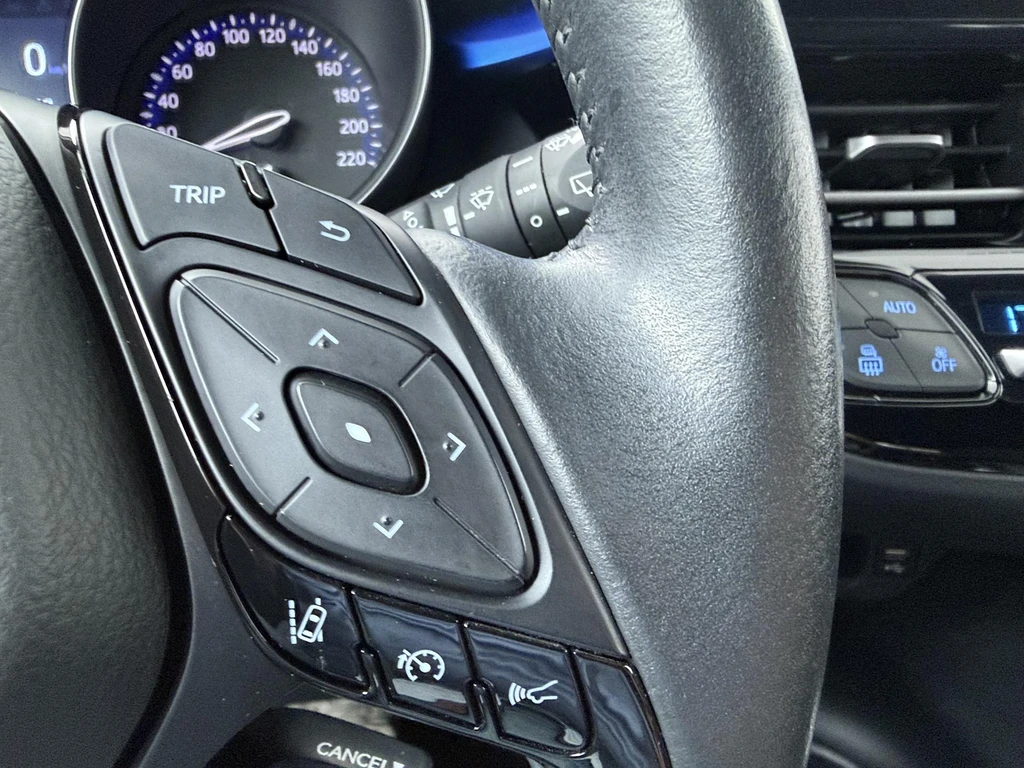 Toyota C-HR – foto 17