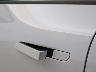 Renault Megane E-Tech – thumbnail 16