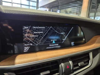 Alfa Romeo Stelvio – thumbnail 10